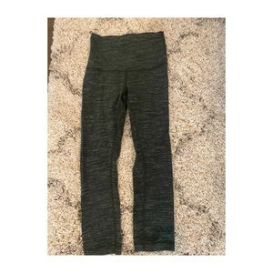 Green lulu cropped leggings